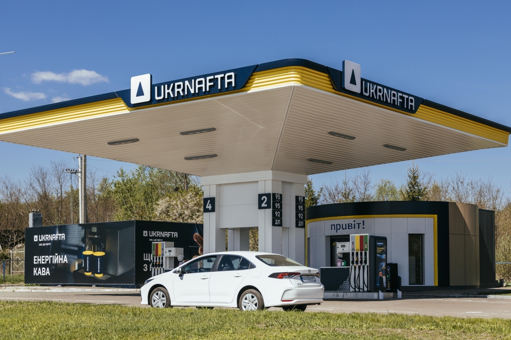 More comfort for drivers: UKRNAFTA has renovated 11 more gas stations
