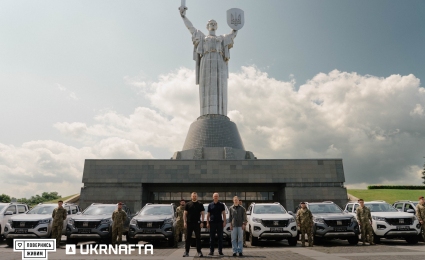 15 New Pickup Trucks and Equipment: Ukrnafta Supports Ukrainian Paratroopers
