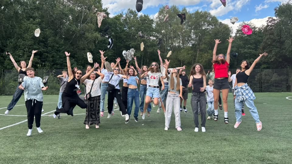 Fifth Shift Concludes at Druzhba Camp