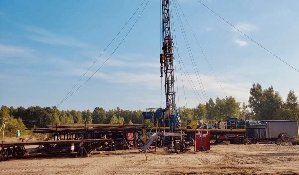 After the workover, UKRNAFTA increased the well production rate to 104 tons of oil per day