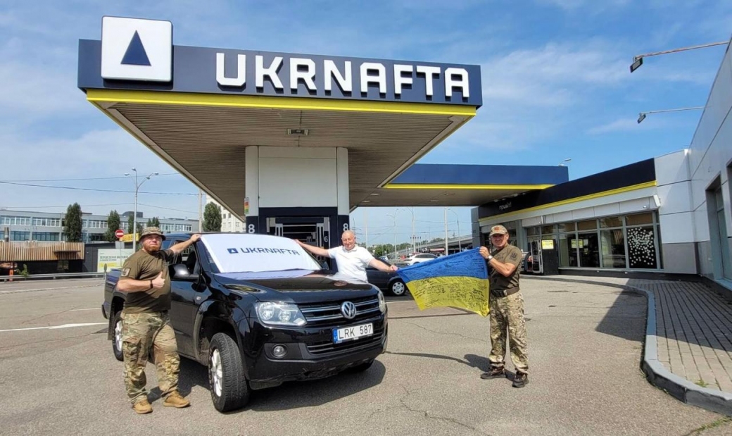 UKRNAFTA handed over another car for our colleagues at the frontline