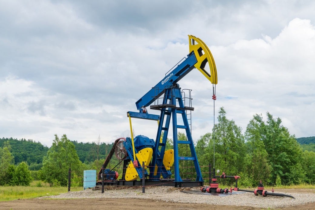 Increased reserves by more than 3 million tonnes of oil: expanded the boundaries of special permits